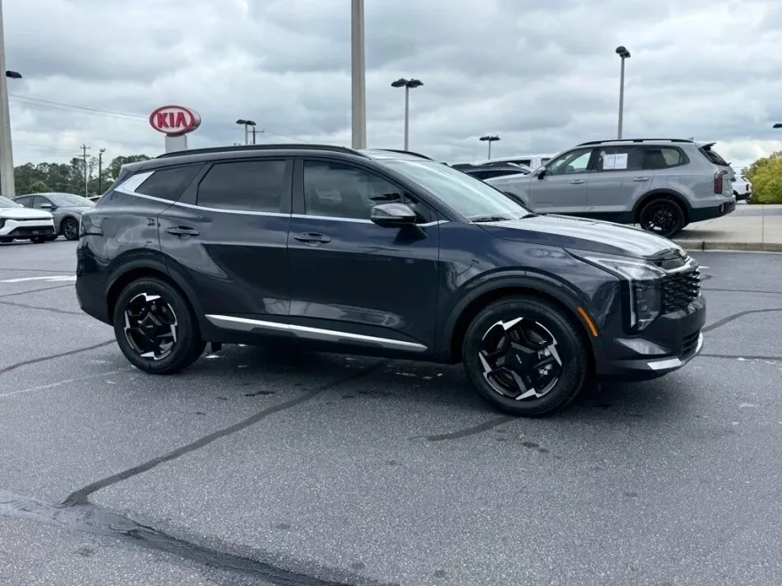 2026 Kia Sportage EX photo 1