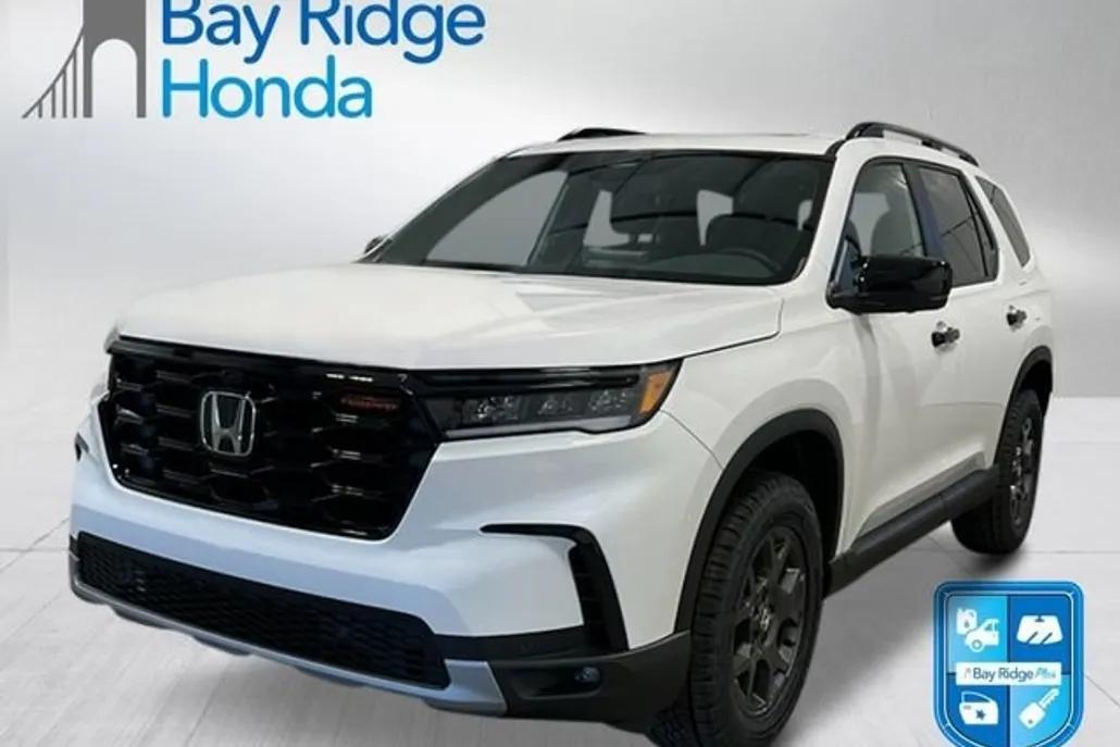 2025 Honda Pilot TrailSport photo 1