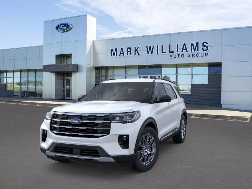 2025 Ford Explorer photo 1