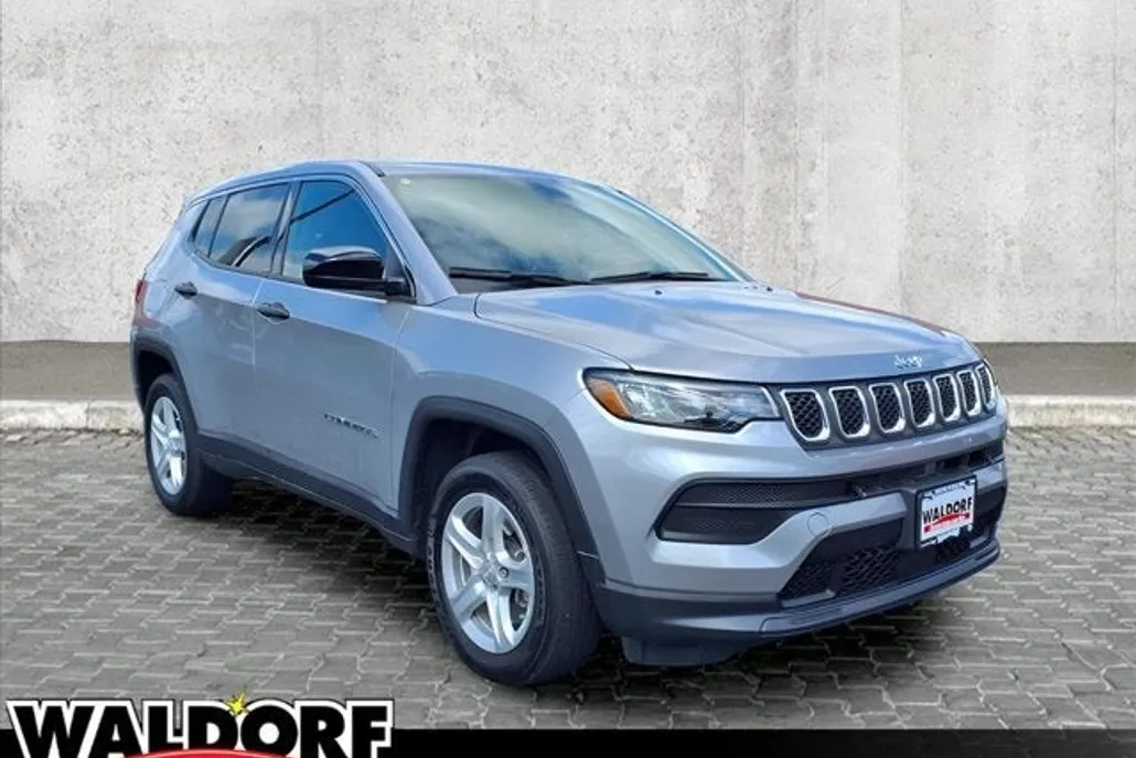 2023 Jeep Compass Sport photo 1