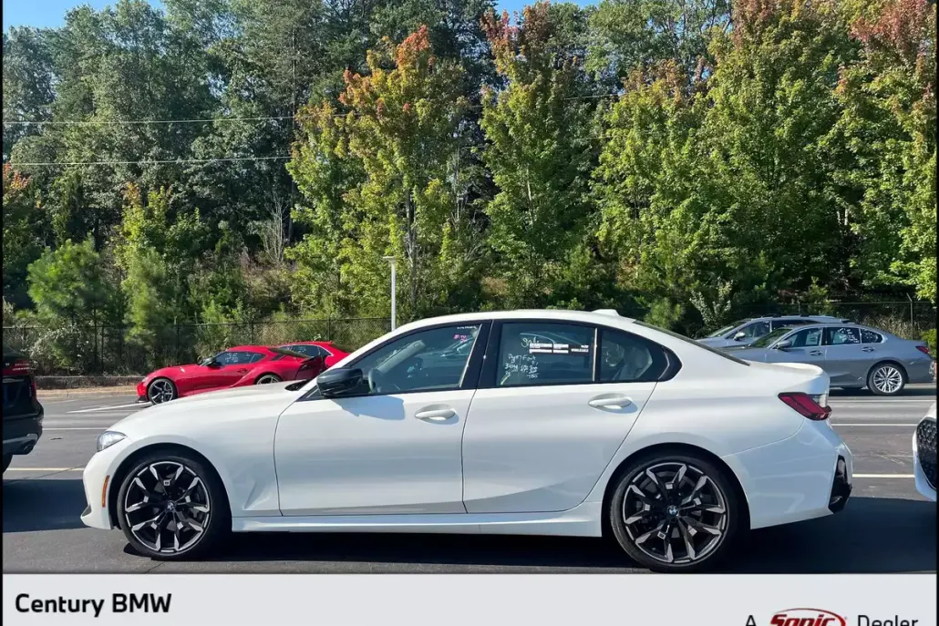 2025 Bmw 330i xDrive Sedan photo 1
