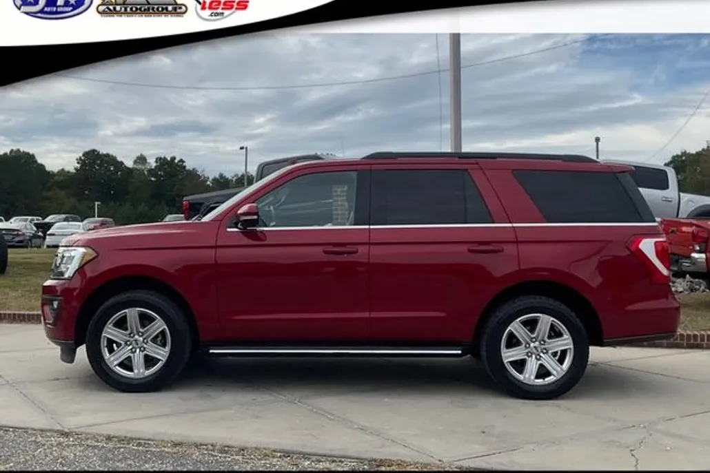 2019 Ford Expedition XLT photo 1