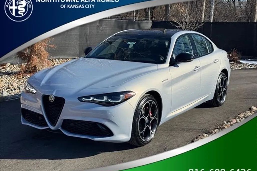 2025 Alfa Romeo Giulia SPRINT photo 1
