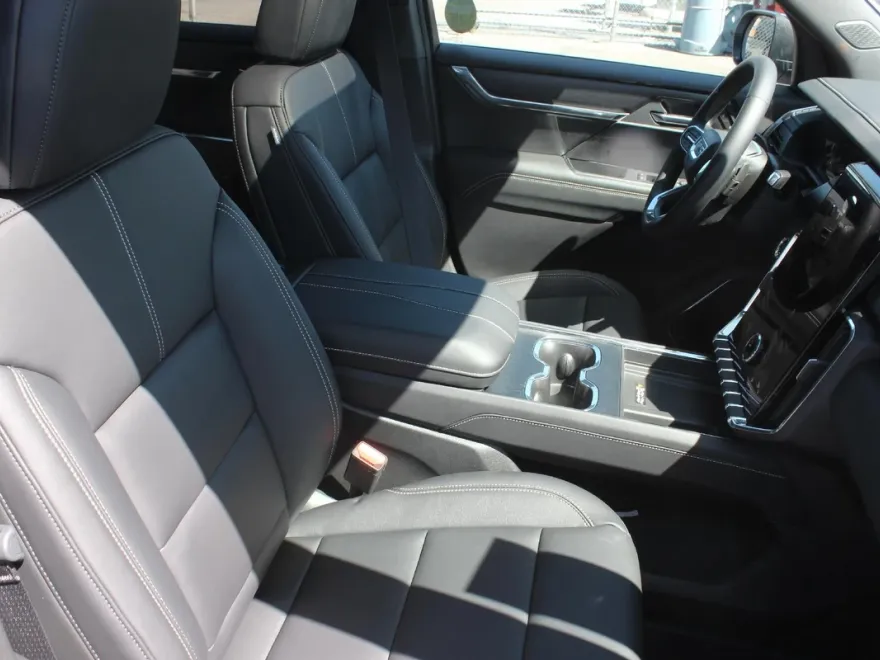2025 Gmc Acadia Elevation photo 27