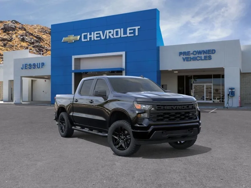 2026 Chevrolet Silverado 1500 Custom photo 1