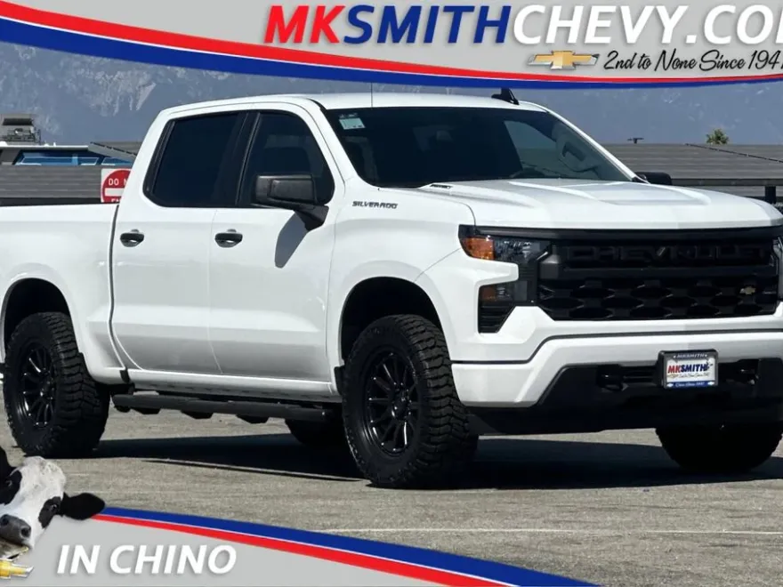 2025 Chevrolet Silverado 1500 Custom photo 1