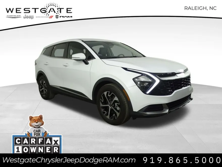 2023 Kia Sportage EX photo 1