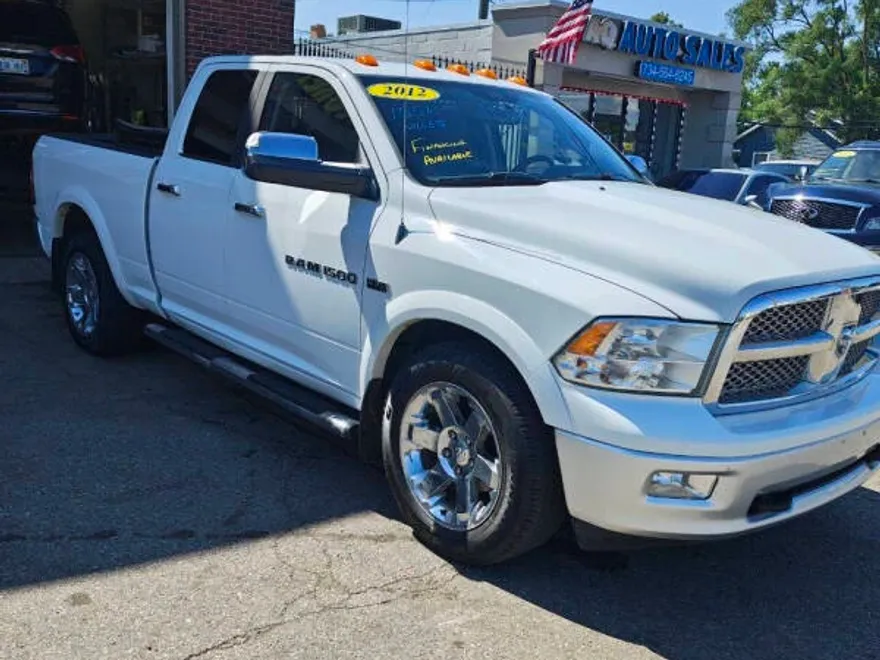 2012 Ram 1500 Laramie photo 1