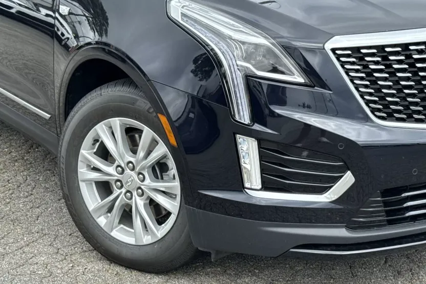 2022 Cadillac XT5 Luxury photo 1