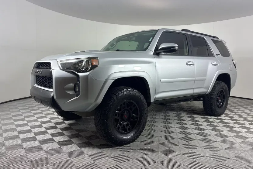 2016 Toyota 4Runner TRD Pro photo 1