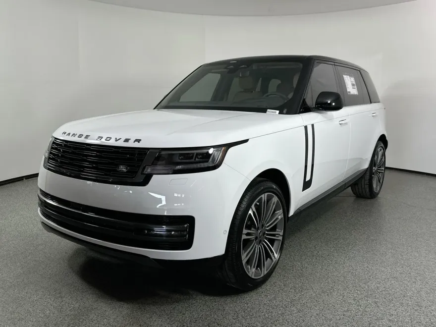 2025 Land Rover Range Rover SE photo 1