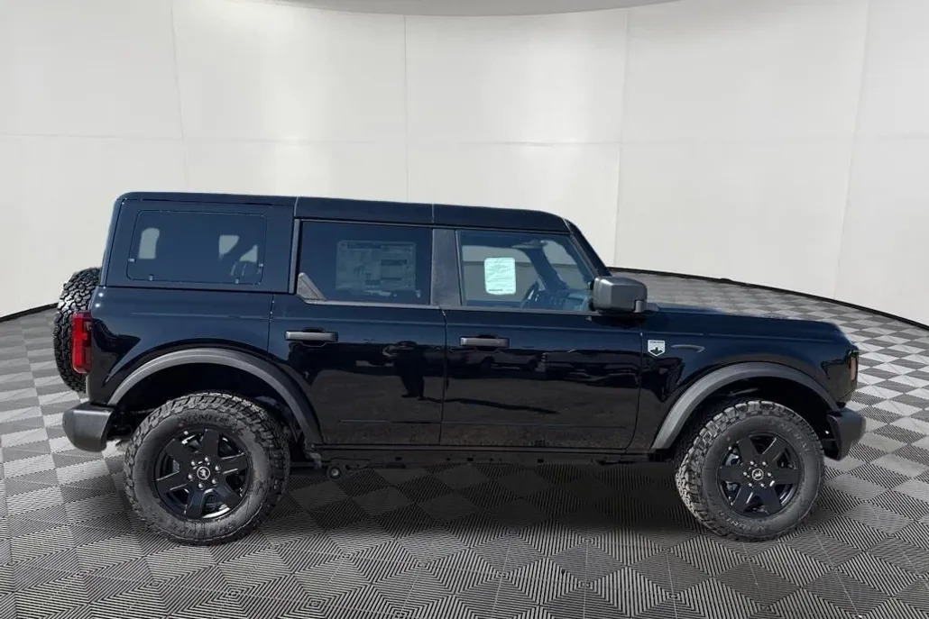 2025 Ford Bronco Big Bend photo 1