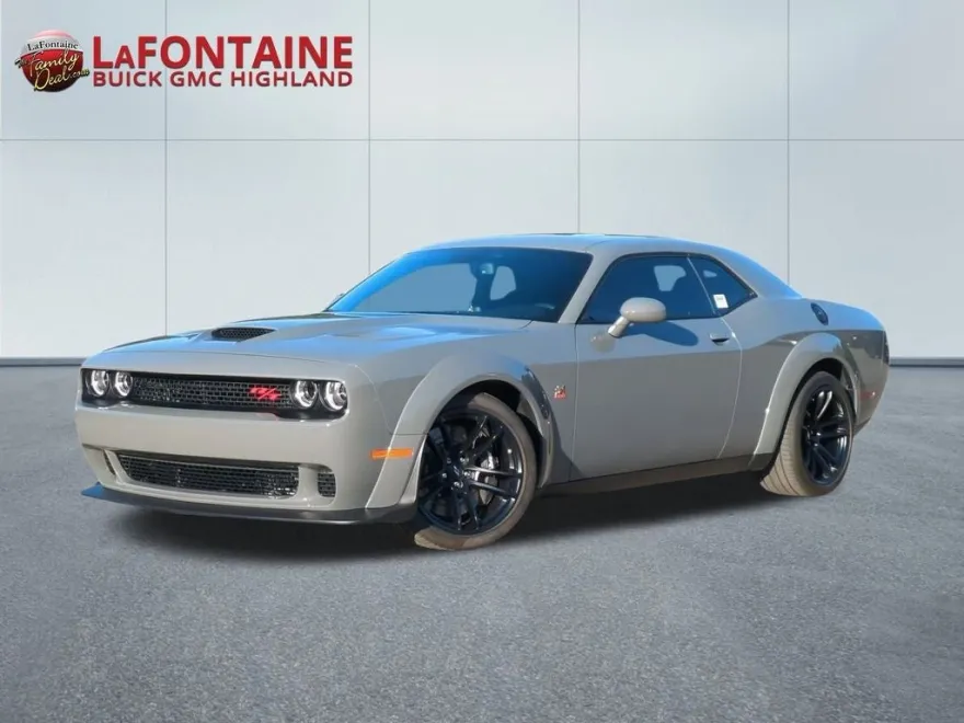 2023 Dodge Challenger R/T Scat Pack photo 1