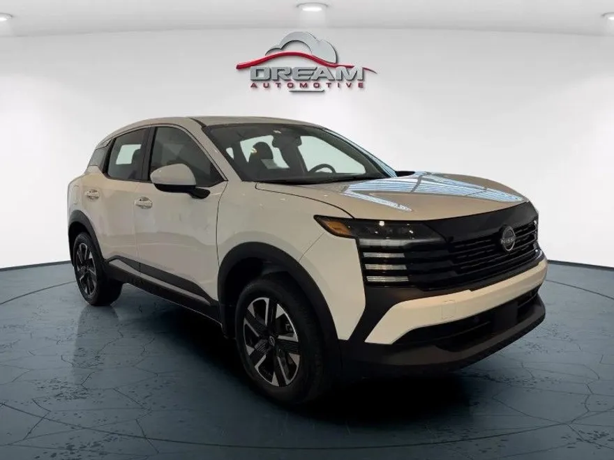 2025 Nissan Kicks SV photo 1
