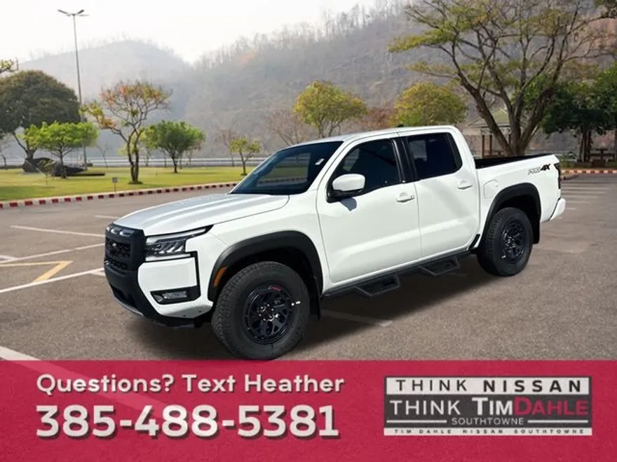 2025 Nissan Frontier PRO-4X photo 1