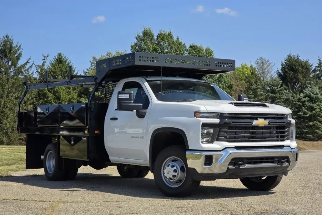 2025 Chevrolet Silverado 3500HD Work Truck photo 1