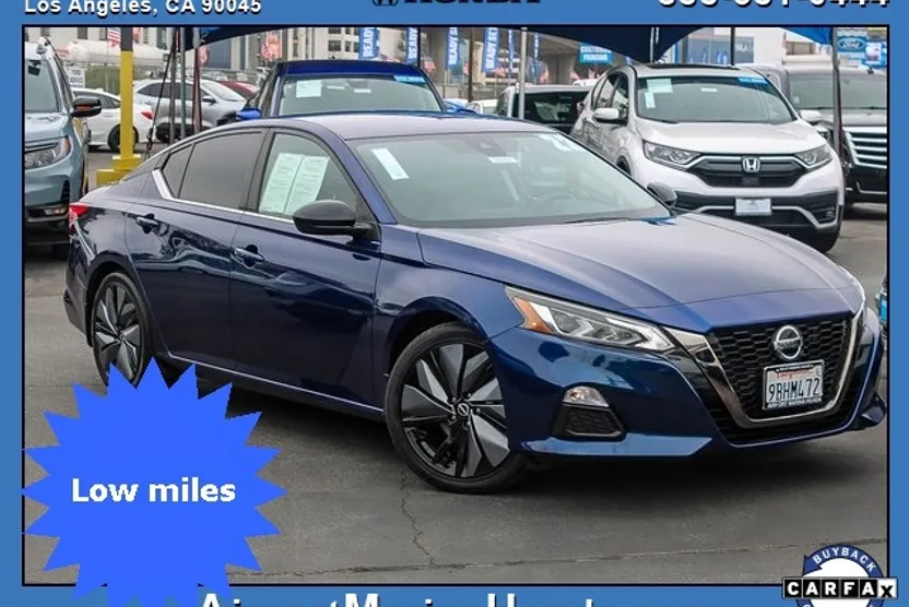 2022 Nissan Altima 2.5 SR photo 1