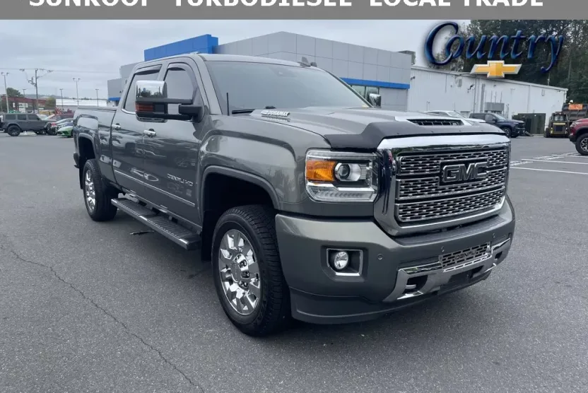 2018 Gmc Sierra 2500 HD Denali photo 1