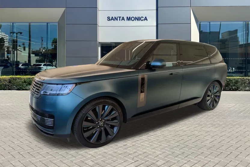 2025 Land Rover Range Rover SV photo 1