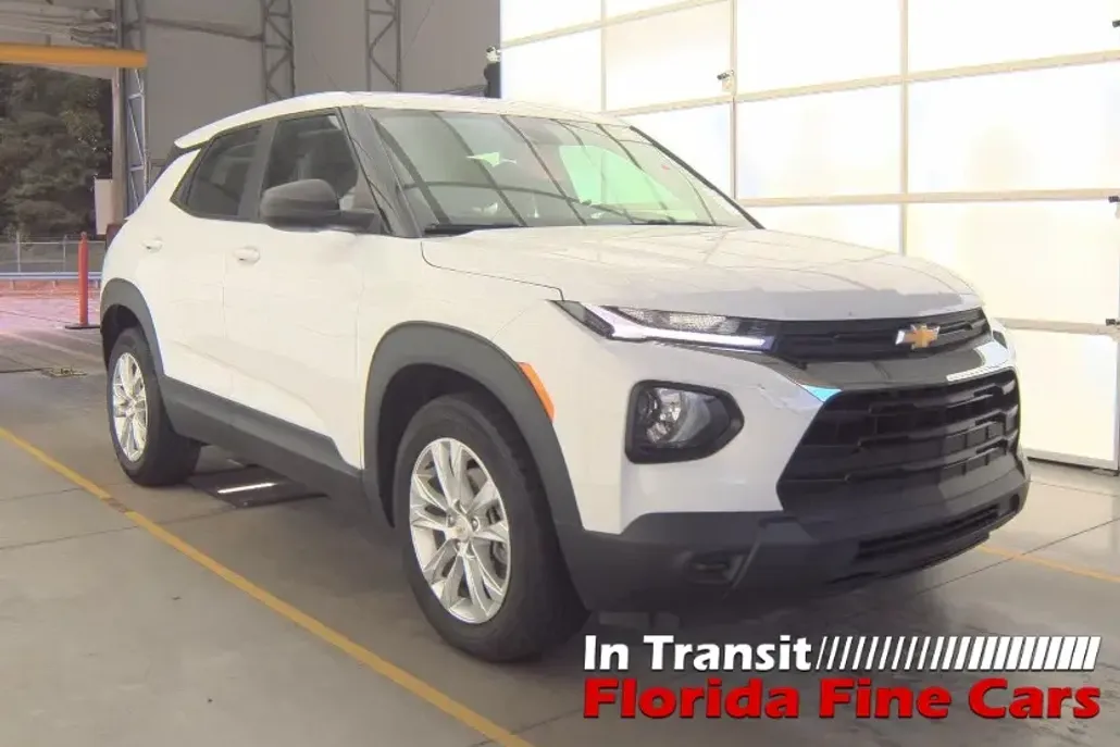 2022 Chevrolet Trailblazer LS photo 1