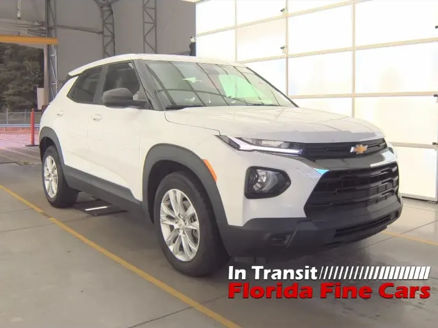 2022 Chevrolet Trailblazer LS photo 1