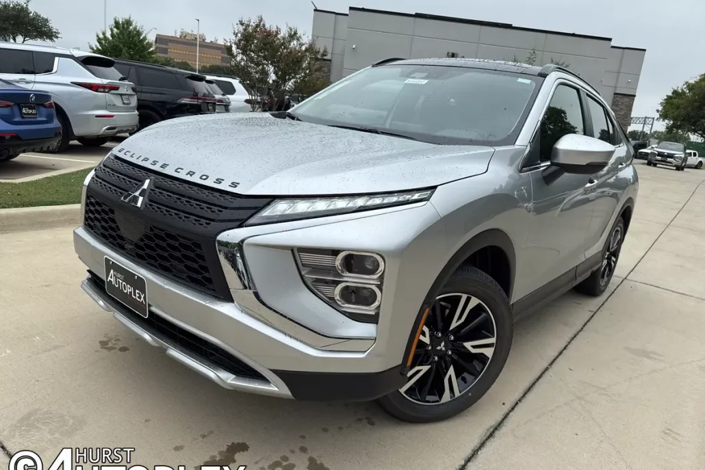 2025 Mitsubishi Eclipse Cross SE photo 1