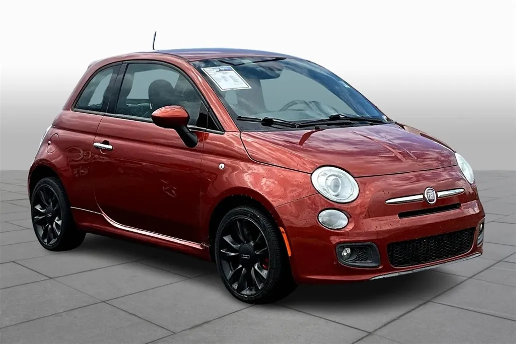 2015 Fiat 500 Sport photo 1