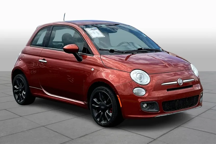 2015 Fiat 500 Sport photo 1