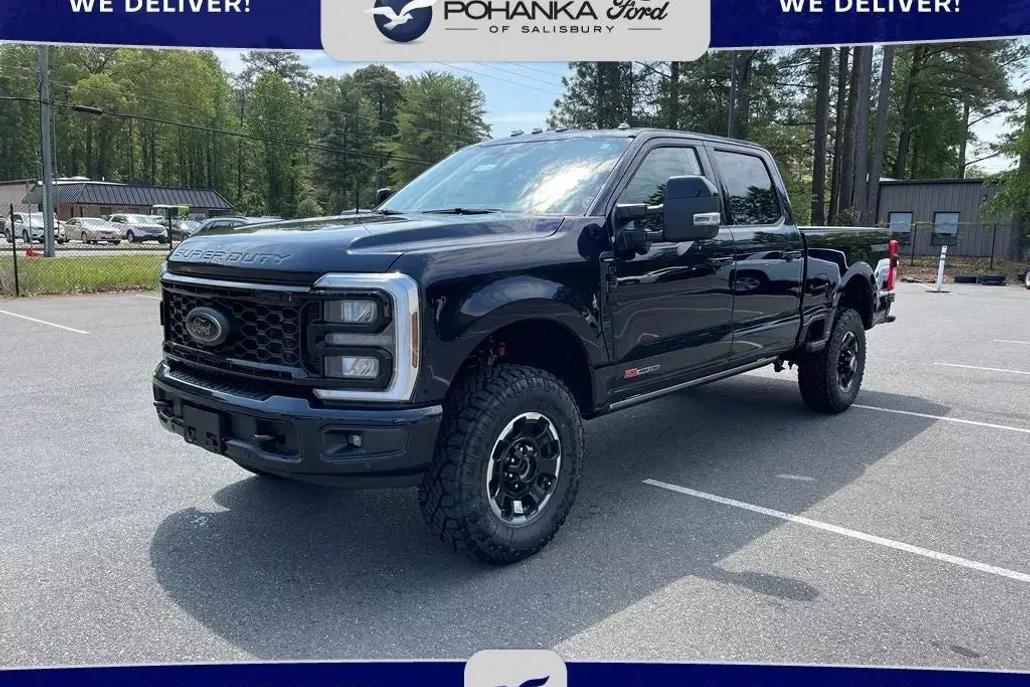 2025 Ford F-350 Lariat photo 1