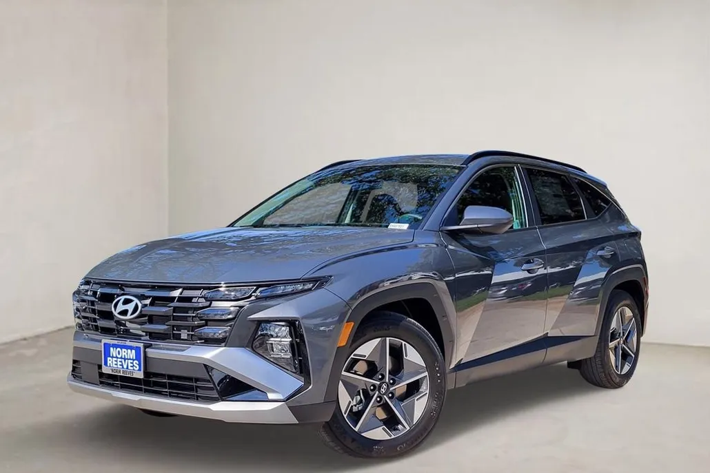 2025 Hyundai Tucson SEL photo 1