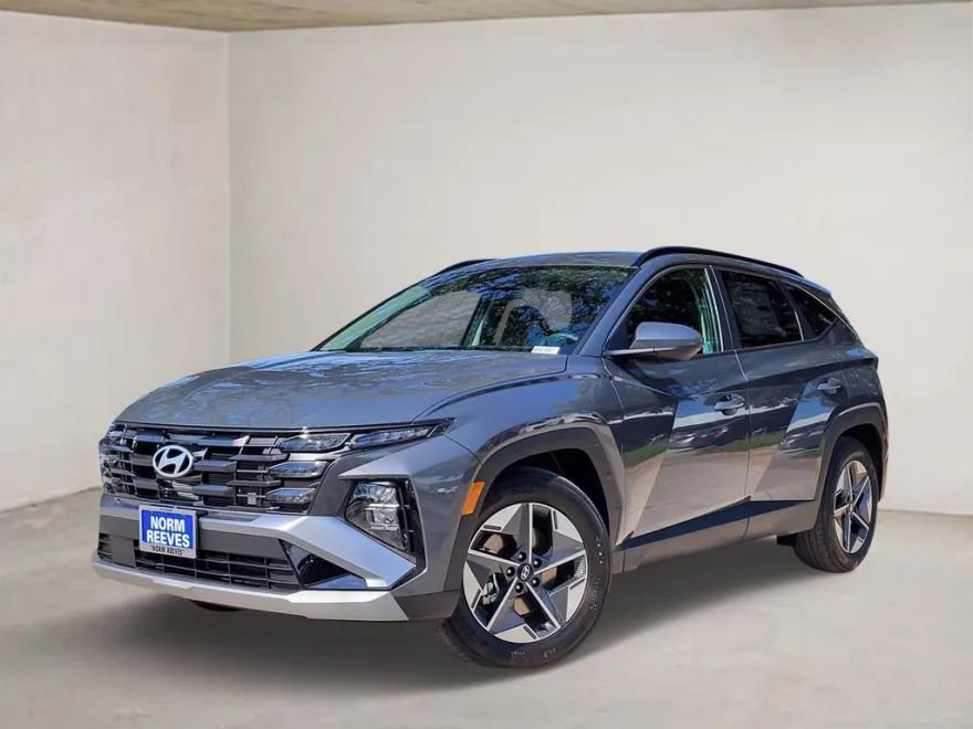 2025 Hyundai Tucson SEL photo 1