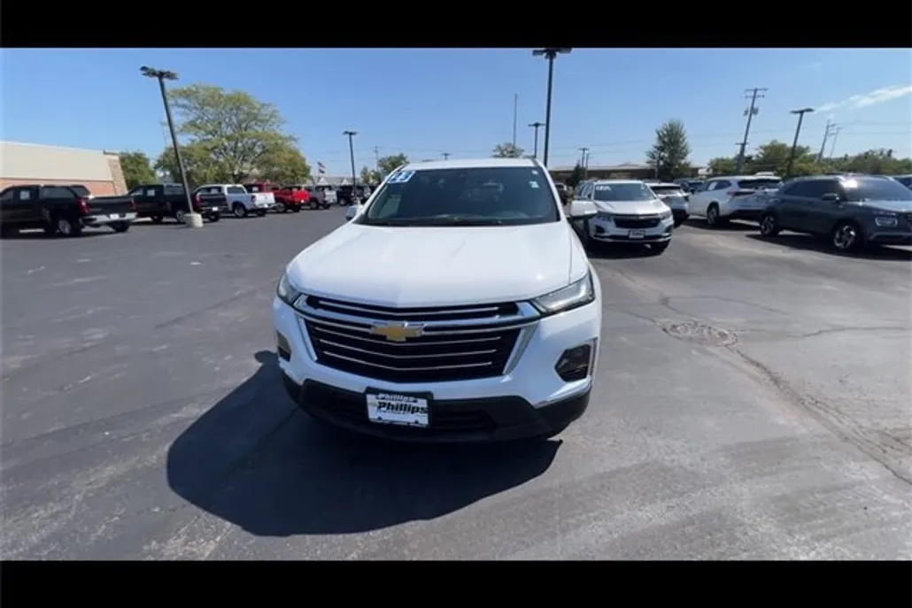 2023 Chevrolet Traverse Cloth photo 1