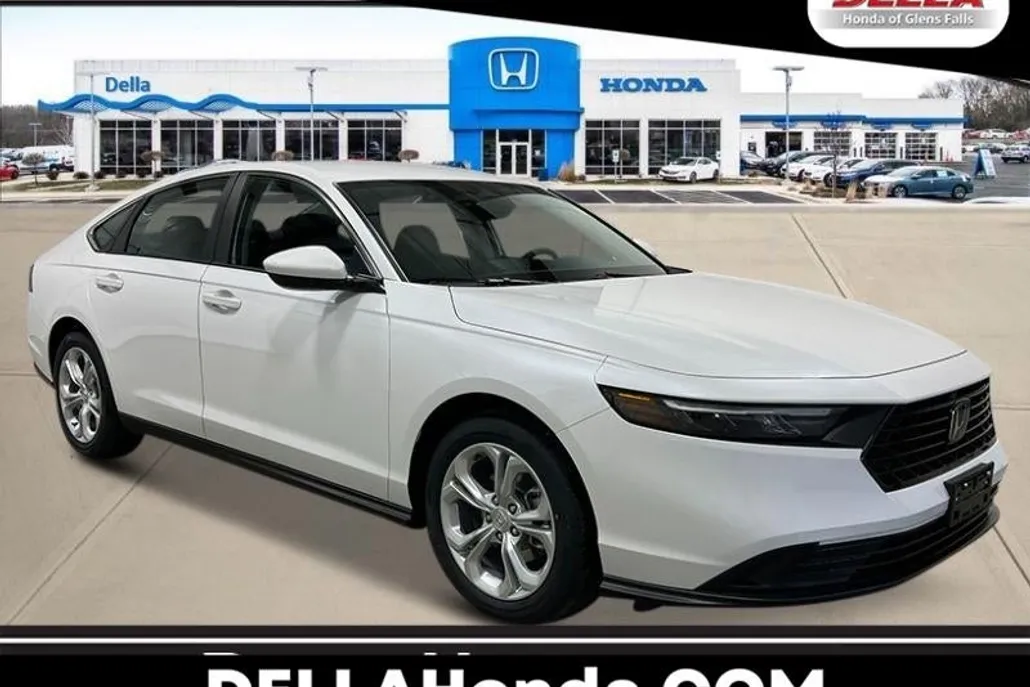 2025 Honda Accord LX photo 1