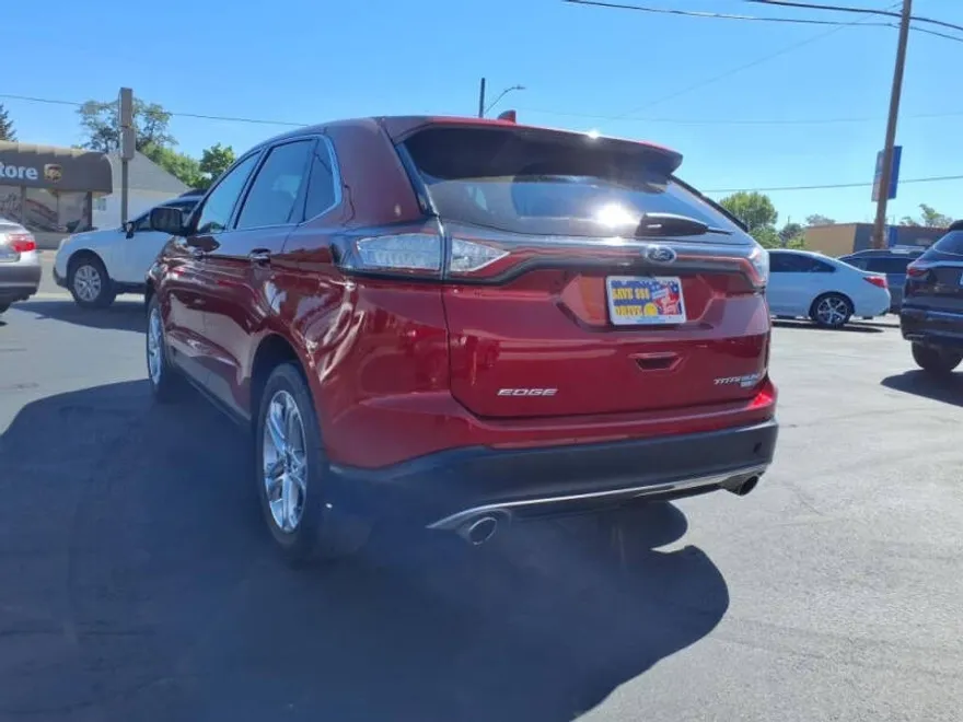 2018 Ford Edge Titanium photo 1