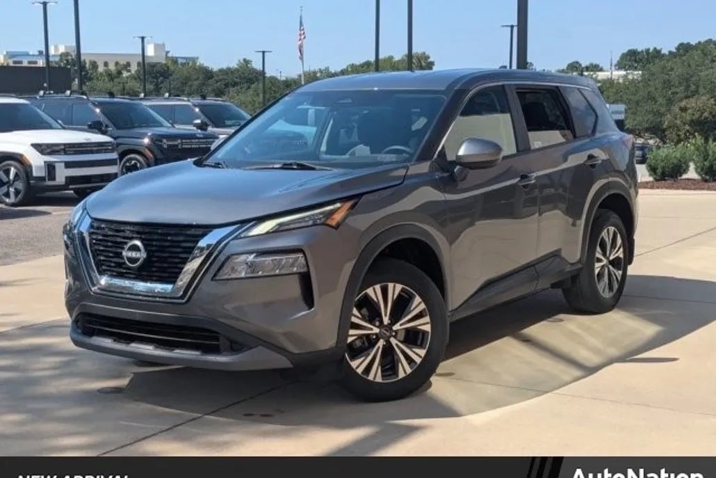 2023 Nissan Rogue SV photo 1