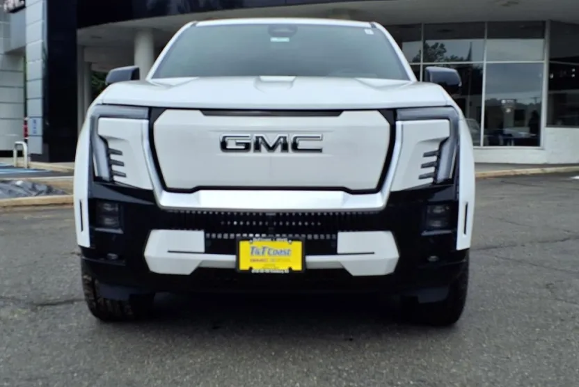 2025 Gmc Sierra EV Denali photo 1