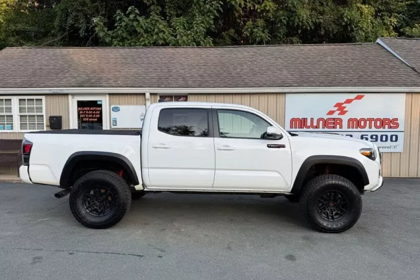 2020 Toyota Tacoma TRD Pro Double Cab 4x4 V6 photo 1
