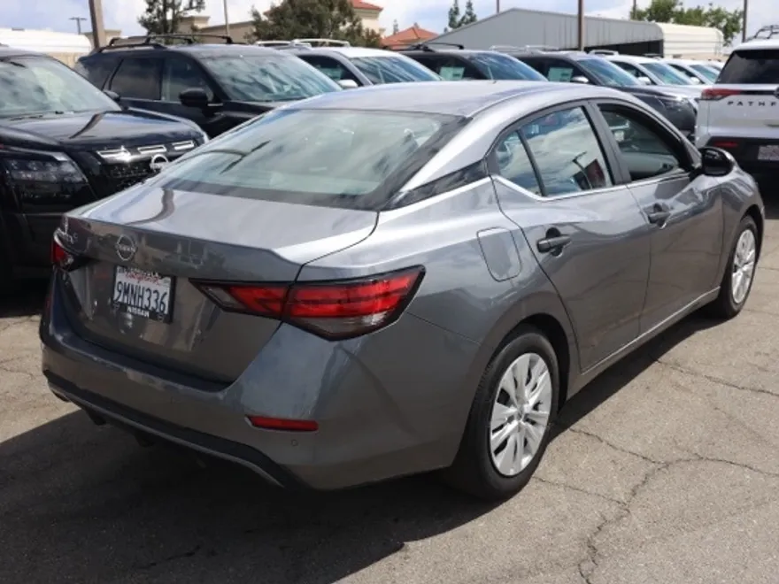 2024 Nissan Sentra S photo 1