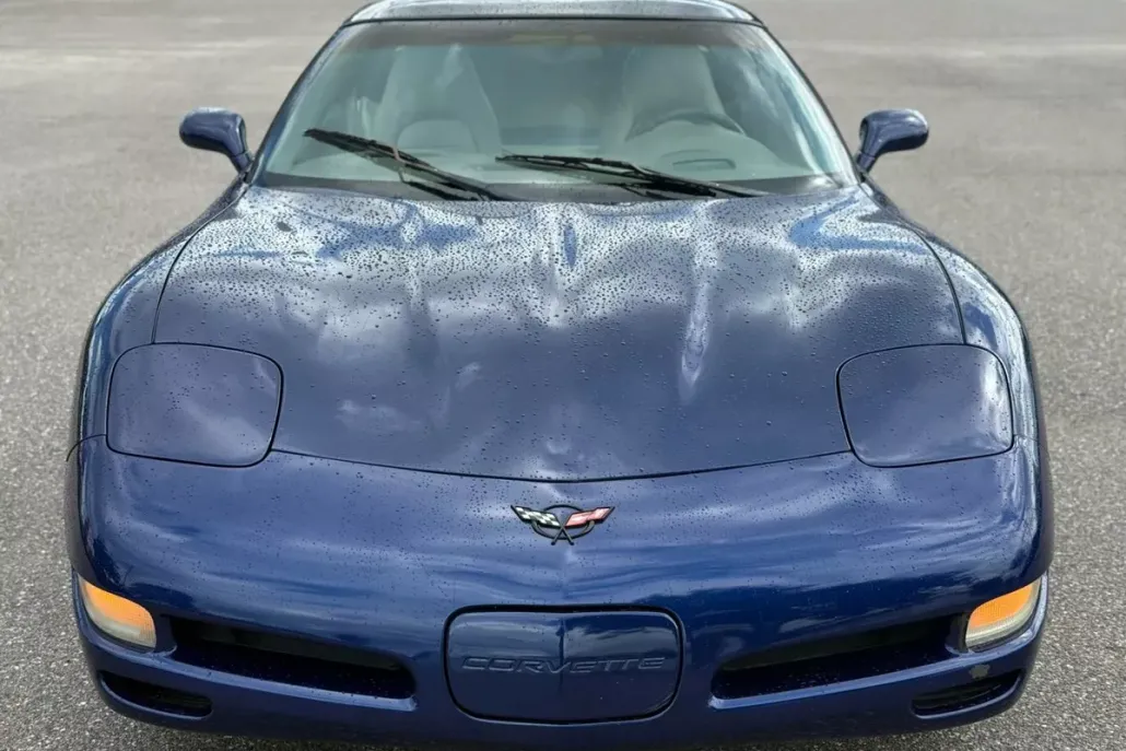 2004 Chevrolet Corvette Coupe photo 1