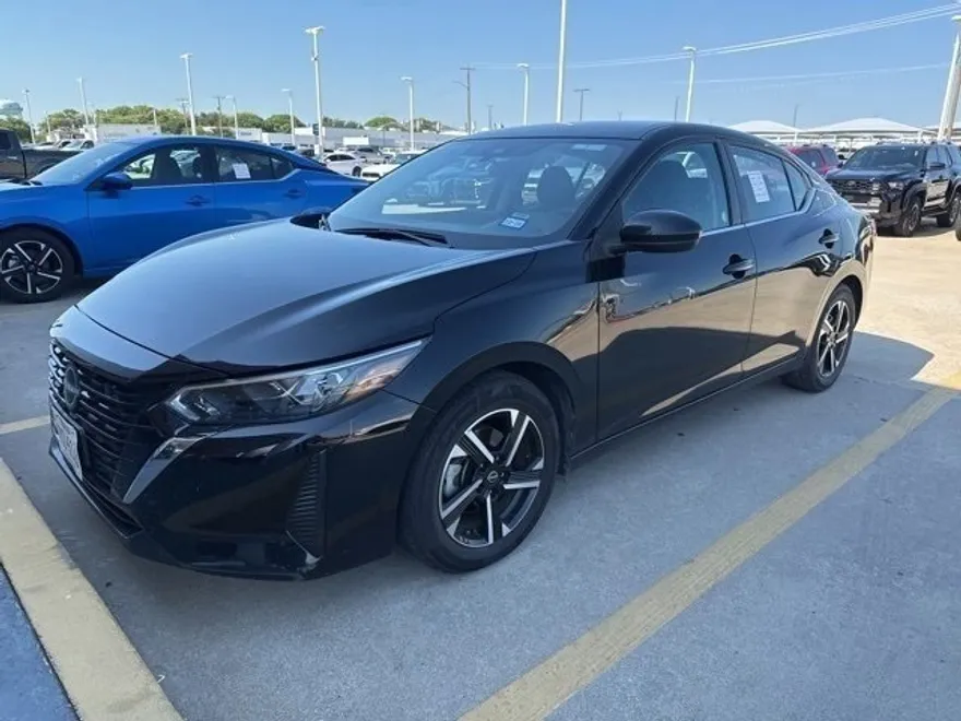2024 Nissan Sentra SV photo 1
