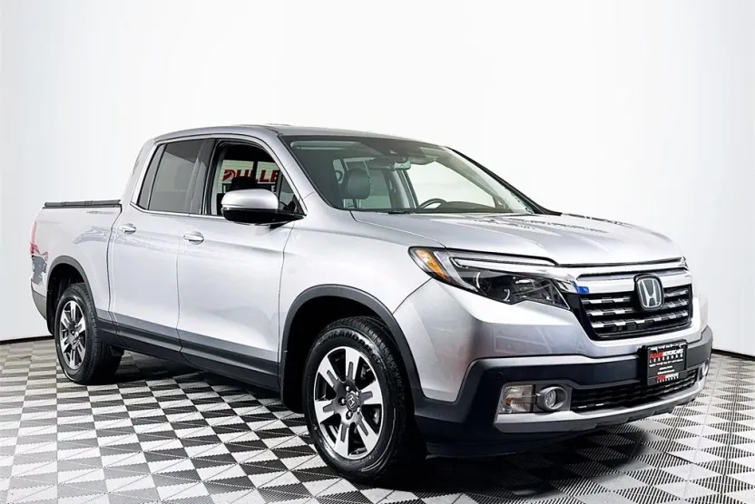 2019 Honda Ridgeline RTL-E photo 1