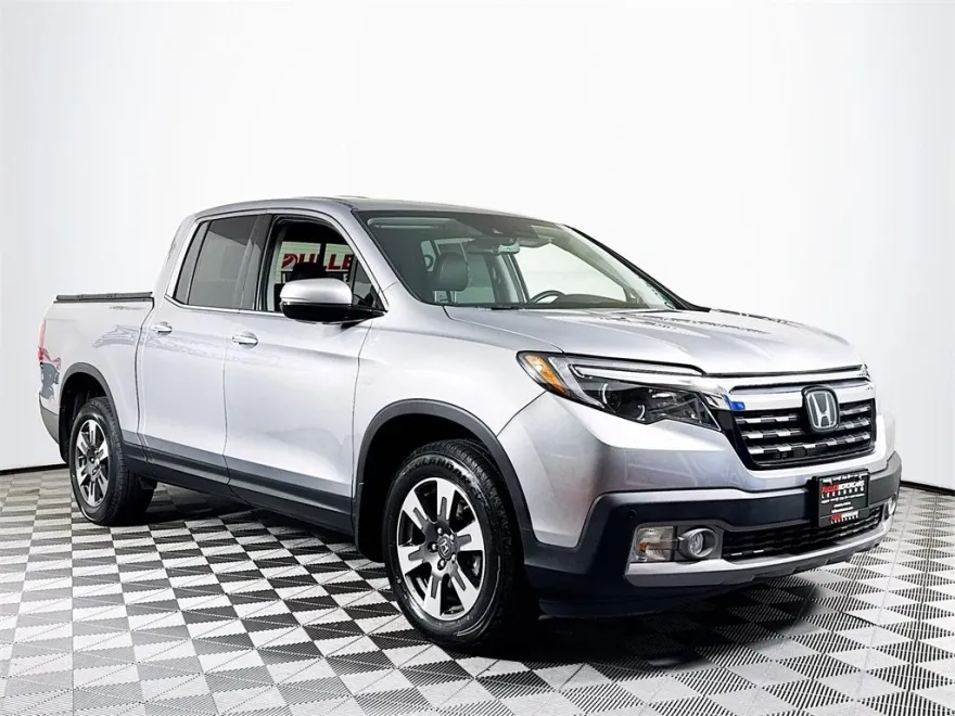 2019 Honda Ridgeline RTL-E photo 1
