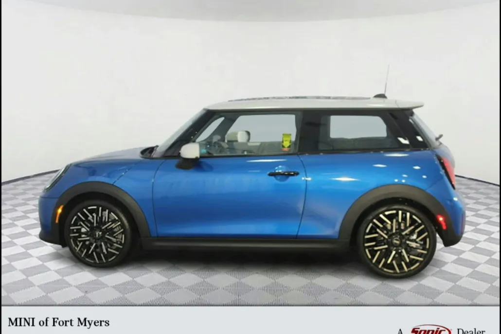 2025 Mini Cooper 2 Door Hardtop S photo 1