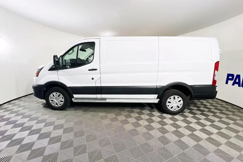2023 Ford Transit photo 1