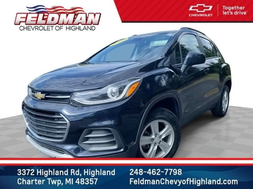 2022 Chevrolet Trax LT photo 1