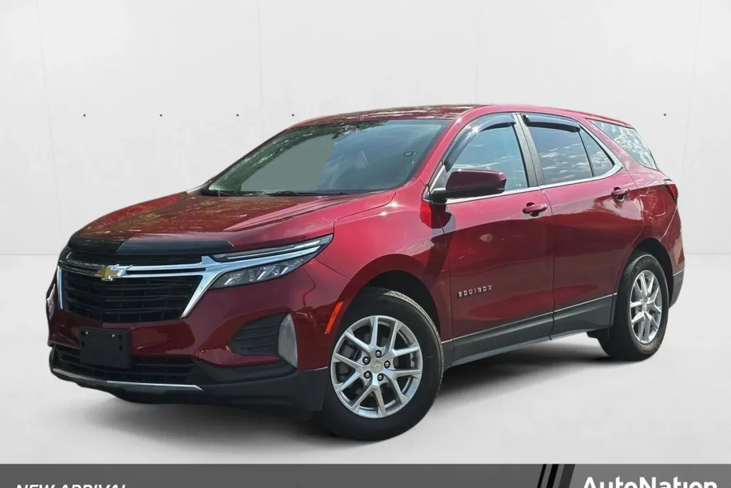 2023 Chevrolet Equinox LT photo 1