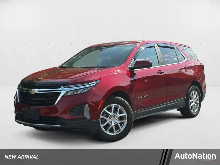2023 Chevrolet Equinox LT photo 1