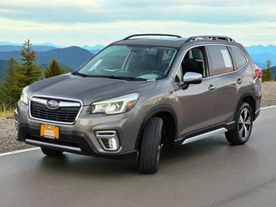2020 Subaru Forester Touring photo 1