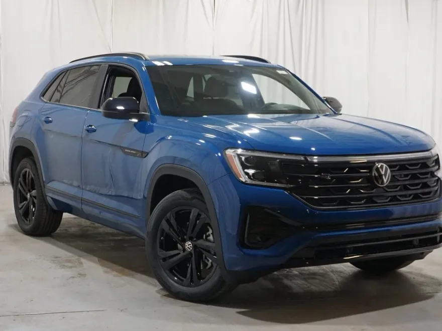 2025 Volkswagen Atlas Cross Sport SEL R-Line photo 1