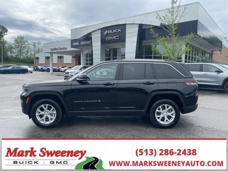 2023 Jeep Grand Cherokee Limited photo 1